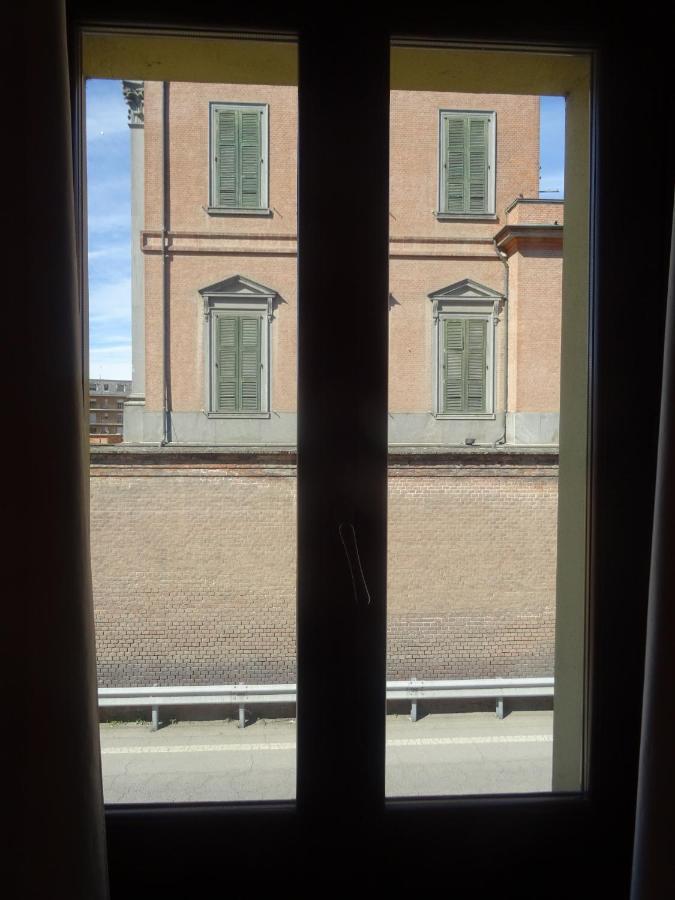 Affittacamere Famiglia Do Racconigi Bagian luar foto